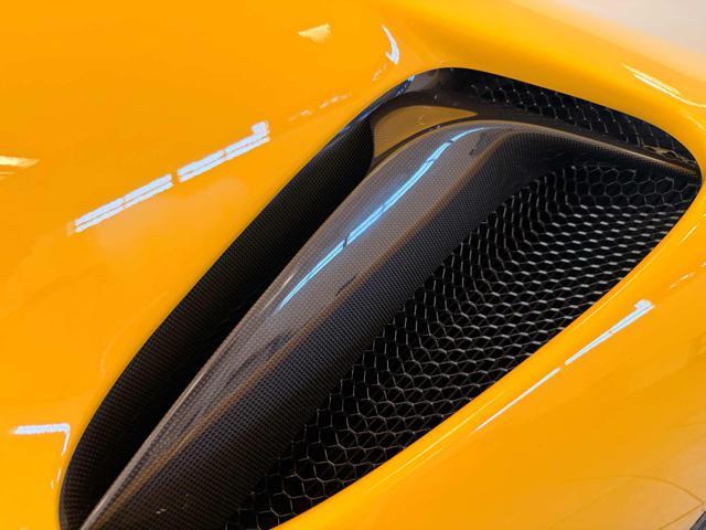 FERRARI SF90 Stradale