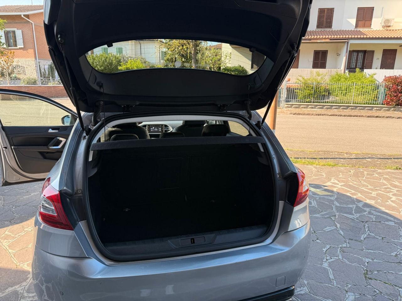 Peugeot 308 PureTech Turbo 130 S&S EAT6 Allure