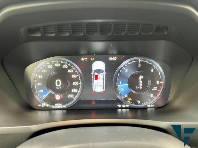 VOLVO XC90 D5 AWD Geartronic R-design