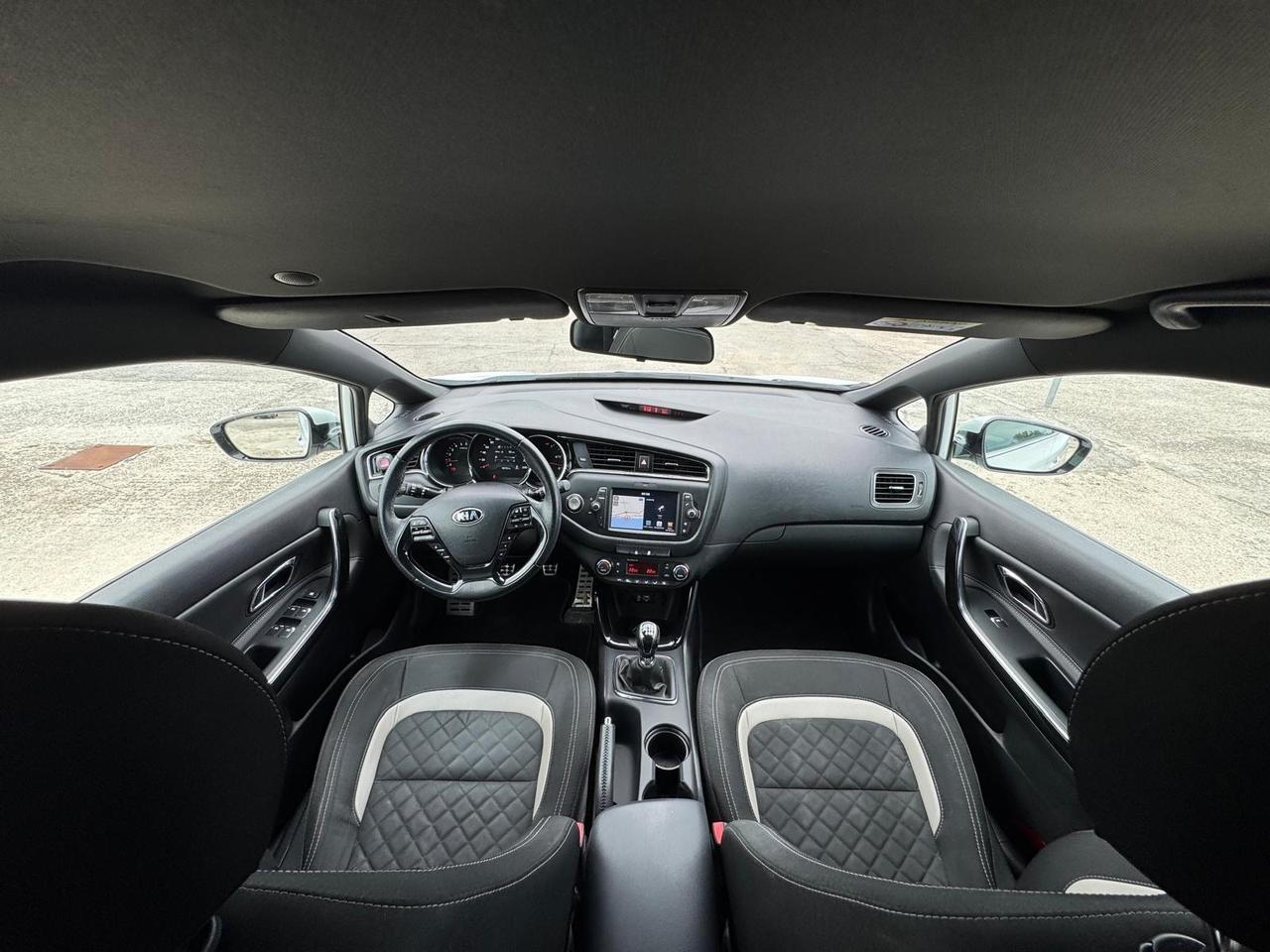 Kia Ceed cee'd 1.6 CRDi 110 CV 5 porte GT - LINE