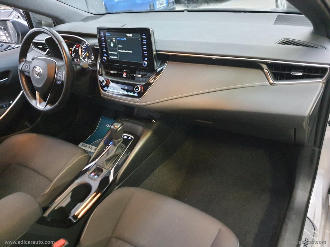 TOYOTA Corolla 1.8 Hybrid