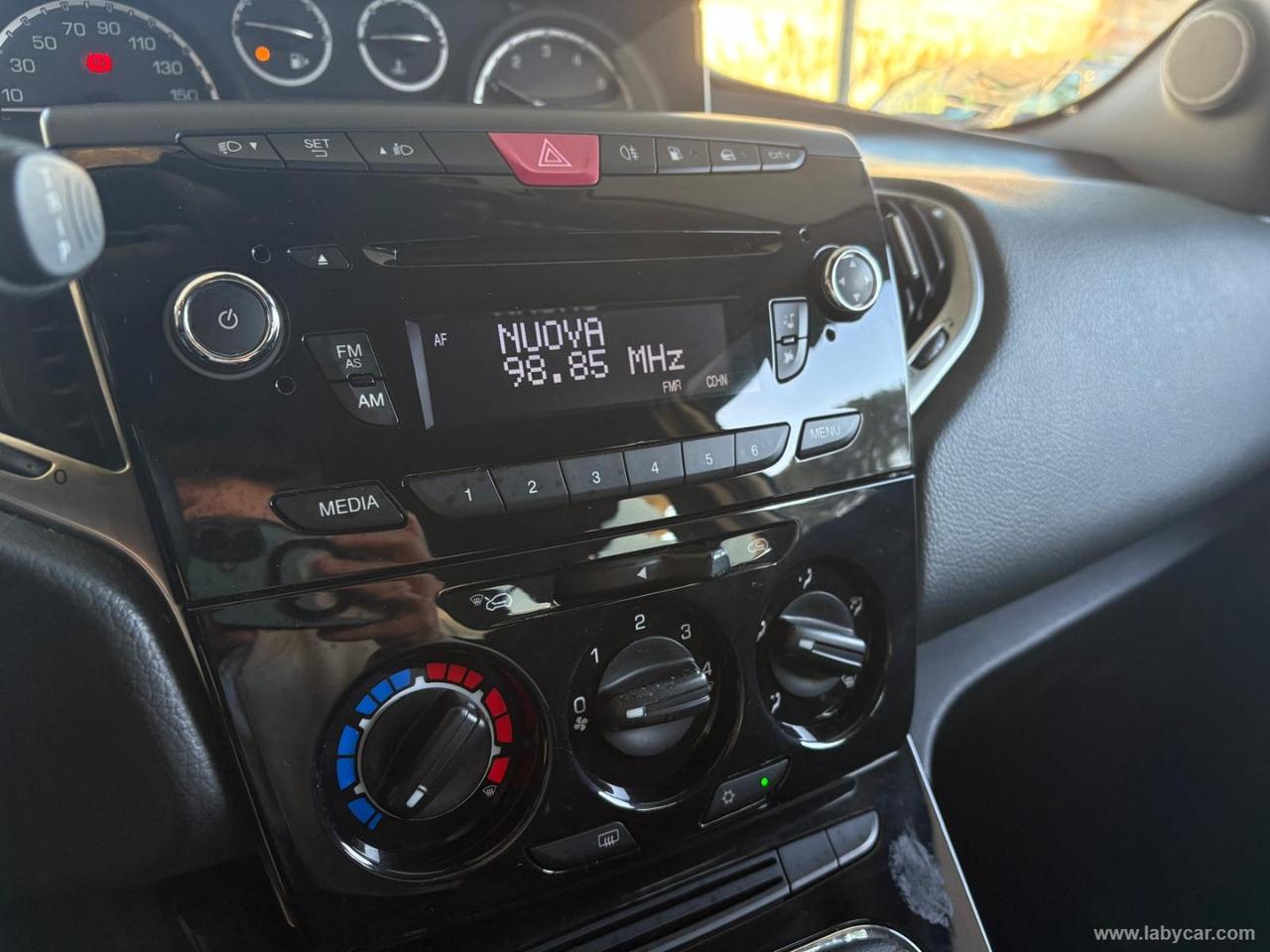 LANCIA Ypsilon 0.9 T.Air 85CV 5p. Met.Ec. Gold