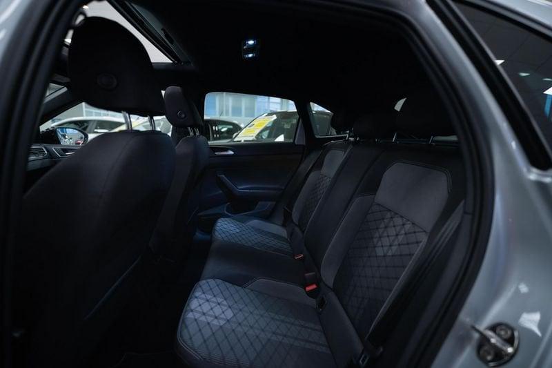 Volkswagen Taigo 1.0 tsi R-Line 110cv