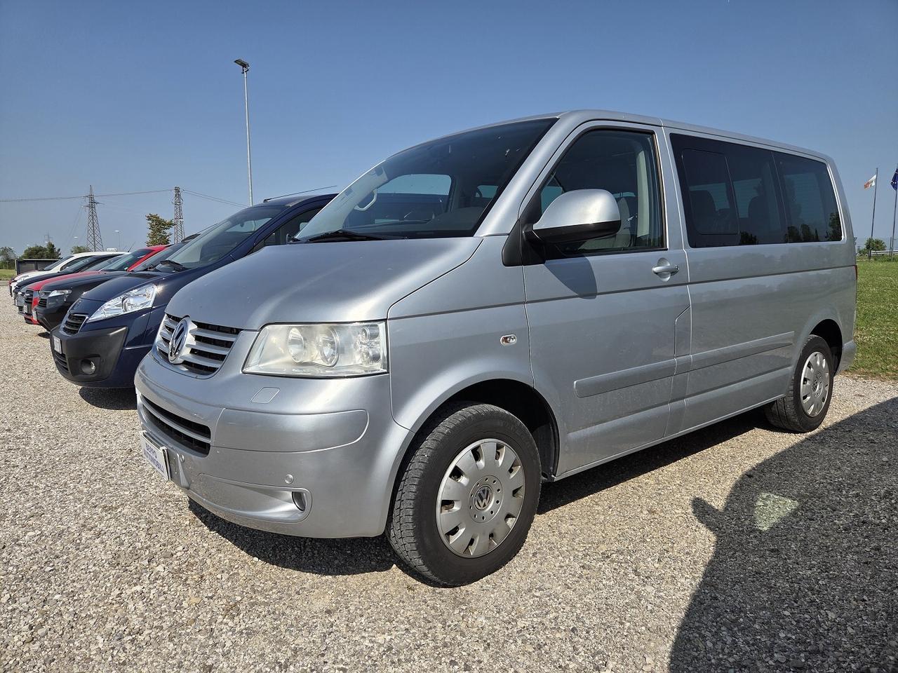 VOLKSWAGEN T5 MULTIVAN HIGLINE 130CV