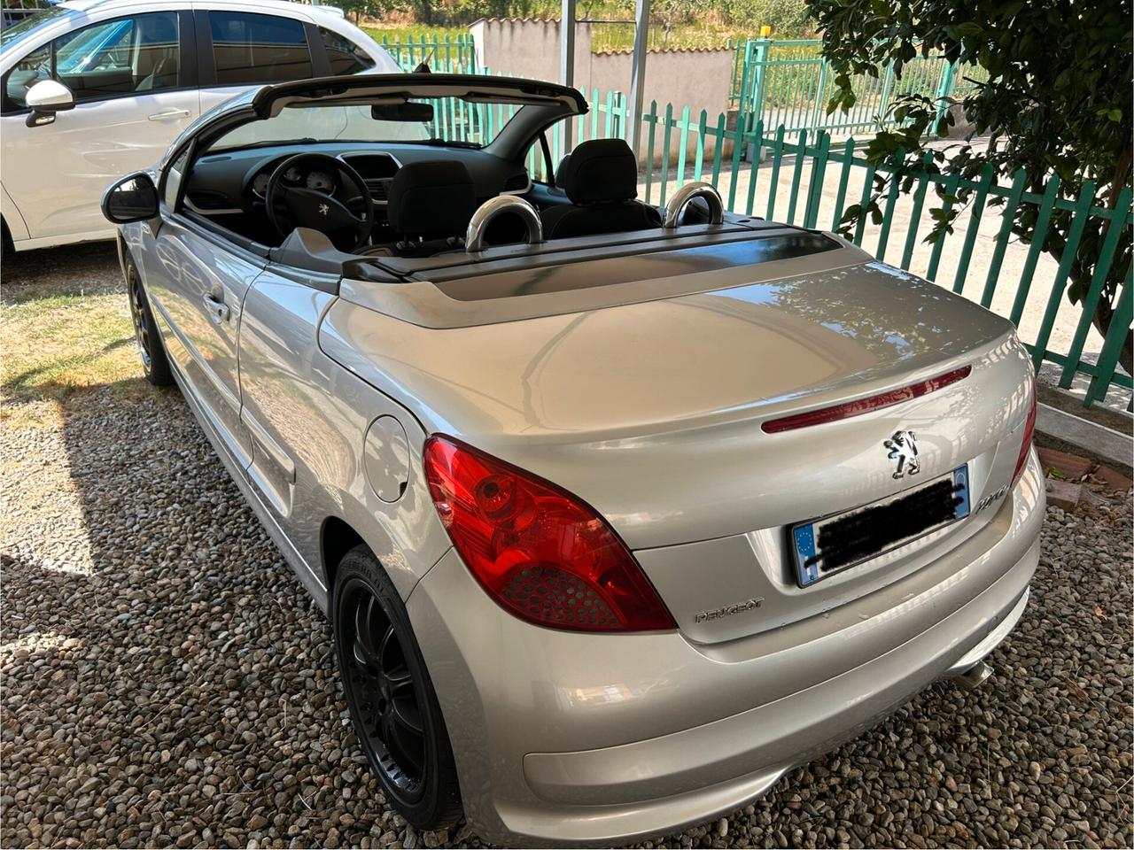 Peugeot 207 1.6 VTi 120CV CC Roland Garros