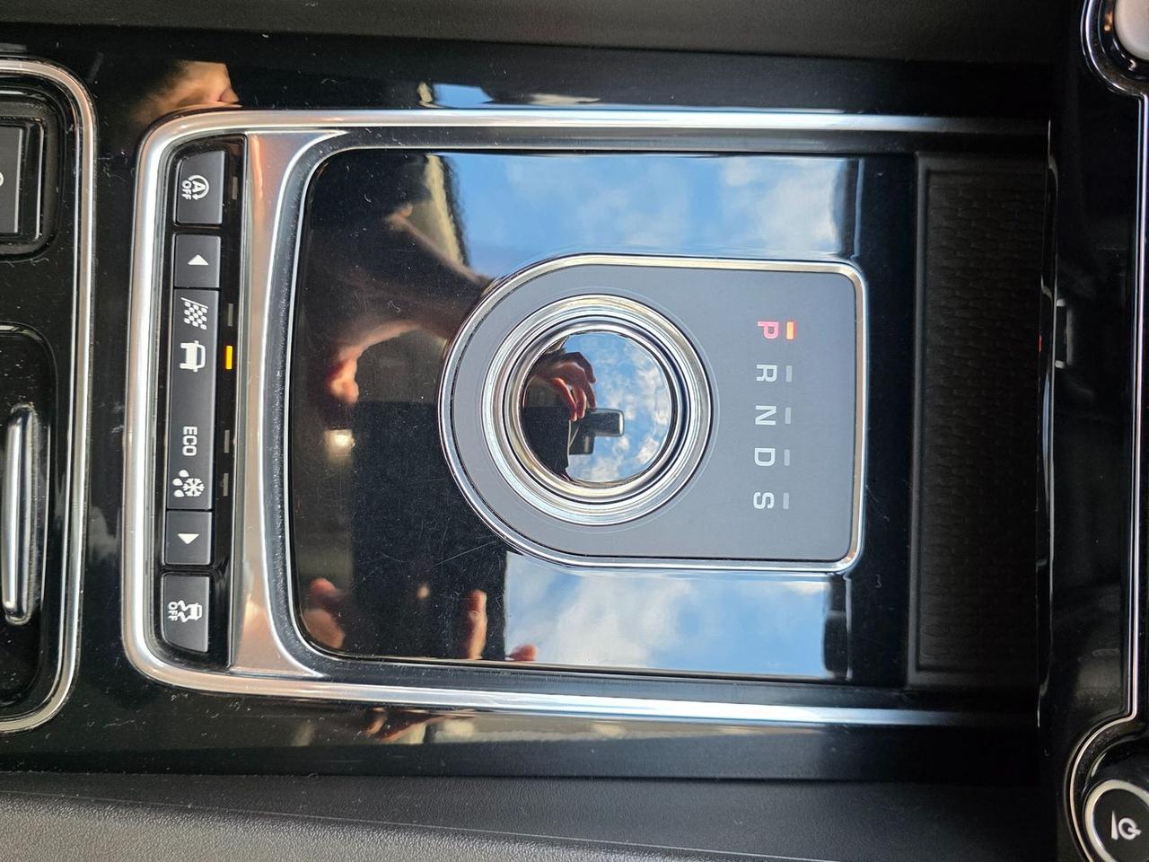 Jaguar F-Pace 2.0 20d Turbo R- #8356