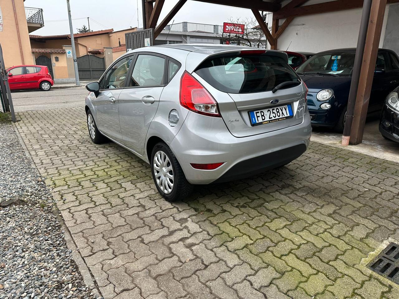 Ford Fiesta 1.4 5 porte Bz.- GPL Black & White Edition