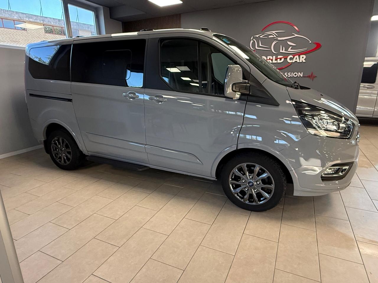 Ford Tourneo Custom 9 posti 150CV MHEV PC Titanium
