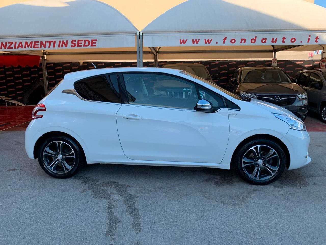 Peugeot 208 1.2 VTi 82 CV 3 porte Allure