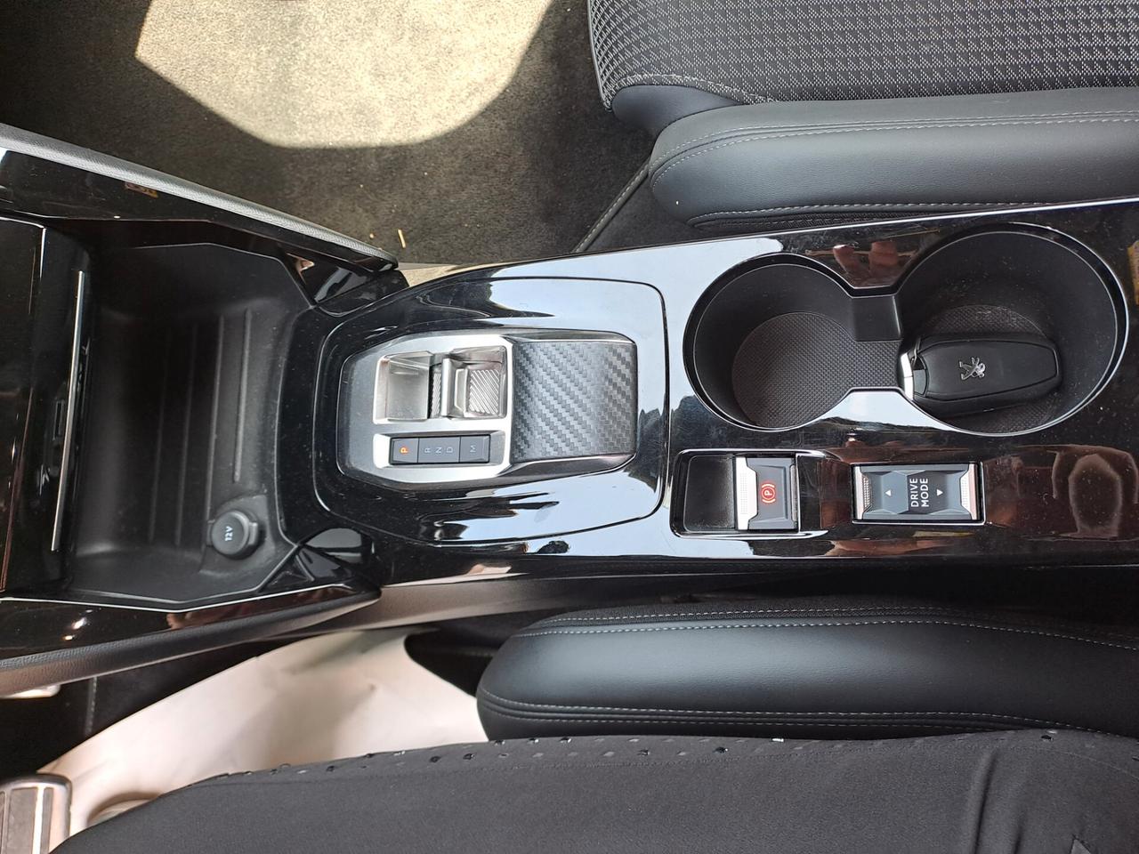 Peugeot 208 PureTech 130 Stop&Start EAT8 5 porte GT