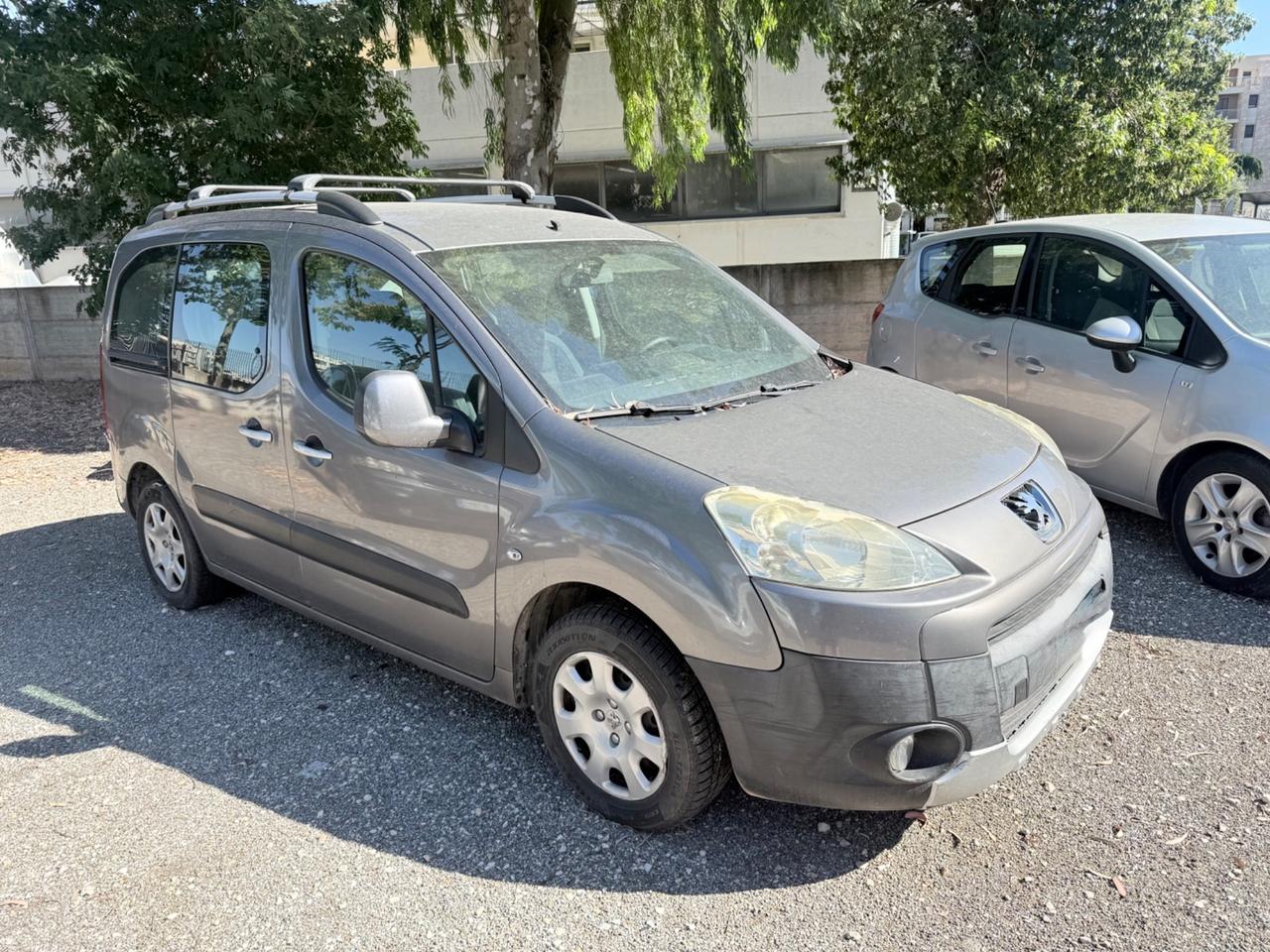 Peugeot Partner Tepee 1.6 HDi 90CV GANCIO TRAINO