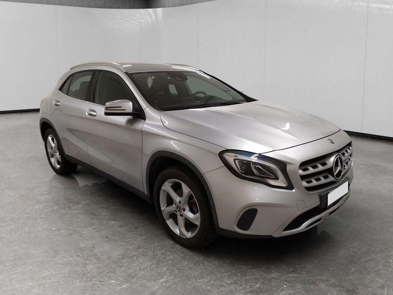 Mercedes-Benz GLA 200 d Premium 4matic auto
