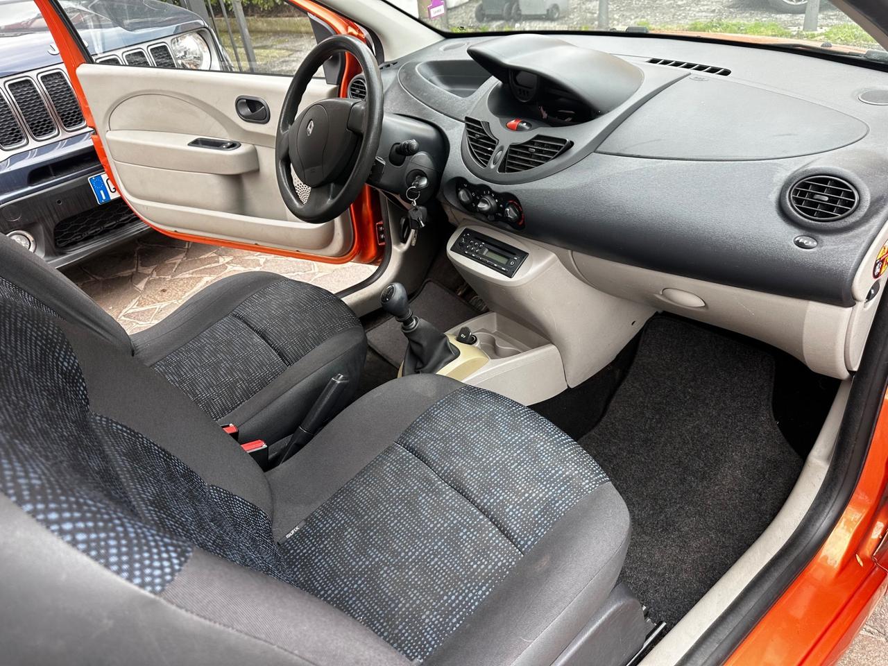 Renault Twingo 1.2 16V GPL Le Iene