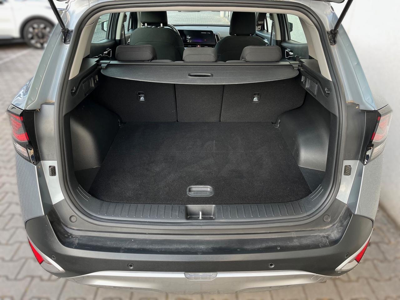 Kia Sportage 1.6 TGDi MHEV Business (Mild Hybrid)
