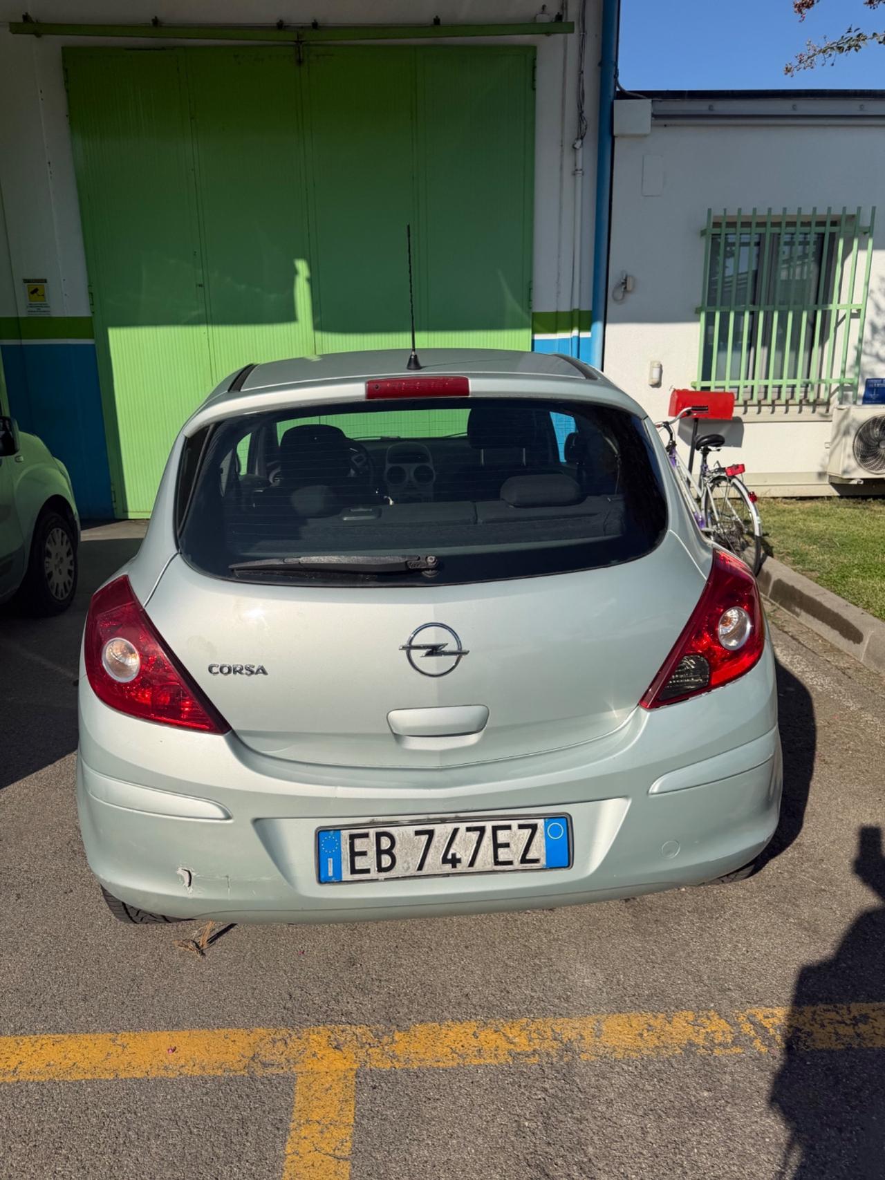 Opel Corsa 1.2 3 porte Sport