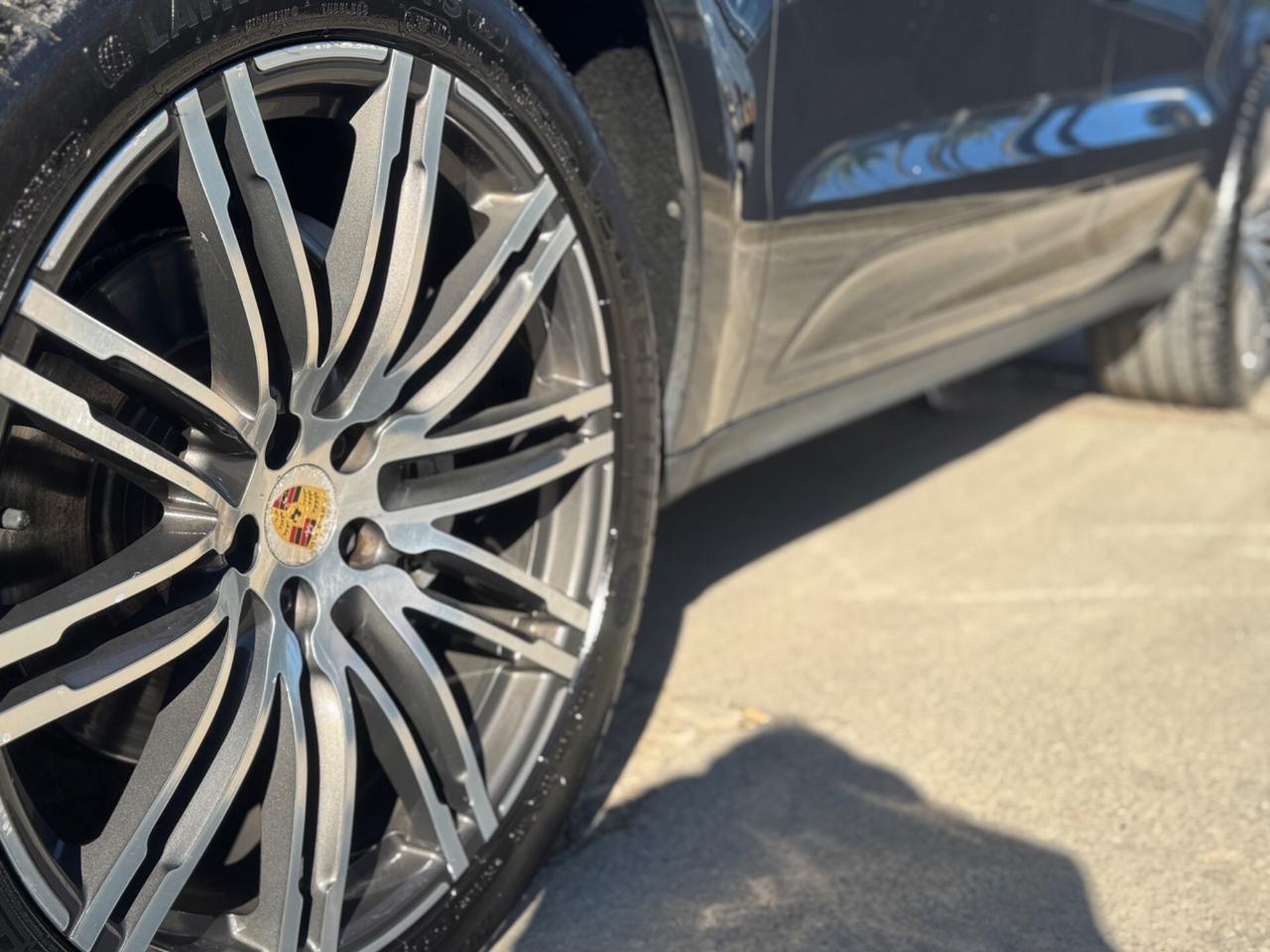 PORSCHE MACAN S 3.0 D V6 250 CV FULL SCARICHI R21 MATRIX