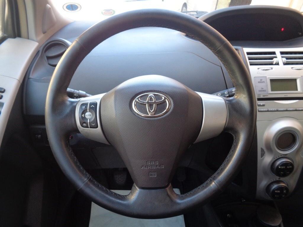 Toyota Yaris 1.4 D-4D 5 porte Sol