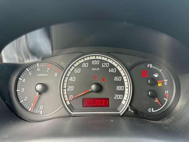Suzuki Swift Swift 5p 1.3 16v GLX