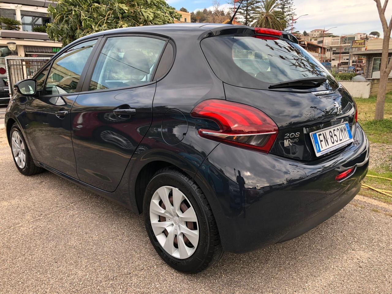 Peugeot 208 PureTech 68 5 porte Active