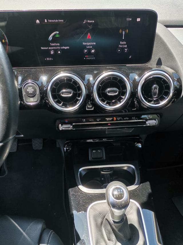 MERCEDES-BENZ B 180 d Executive
