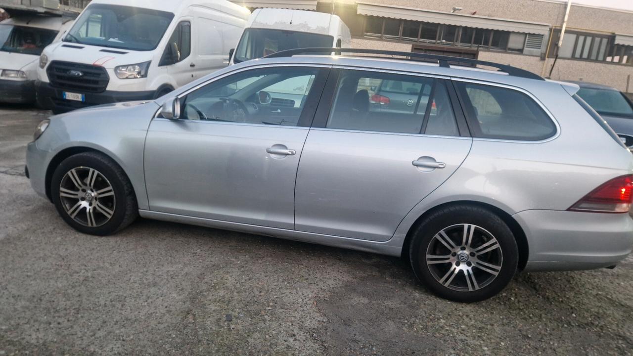 Volkswagen Golf 1.6 TDI DPF 5p. Highline