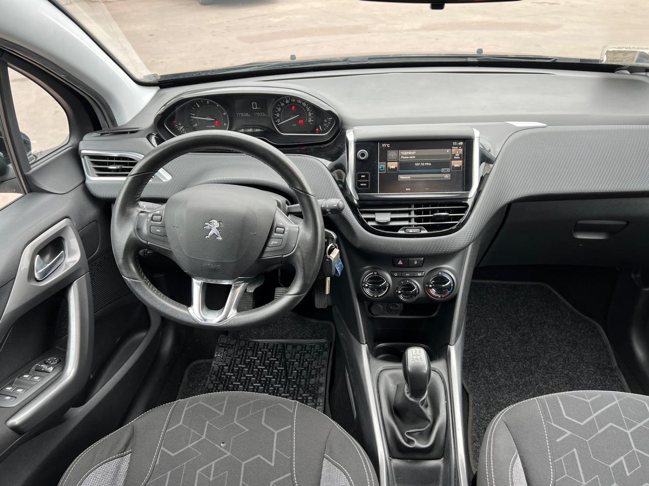 Peugeot 2008 BlueHDi 100 Allure