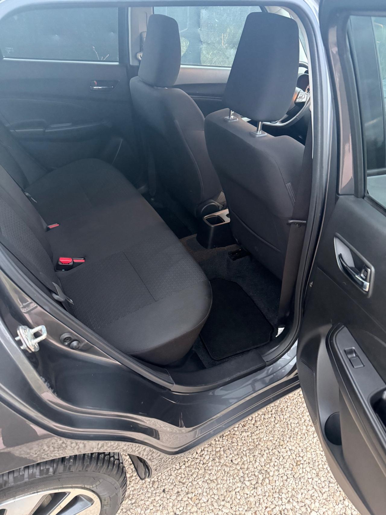 Suzuki Swift 1.2 Hybrid Top