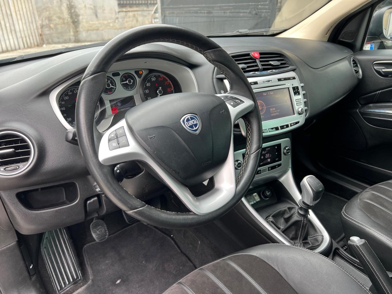 Lancia Delta 1.4 T-Jet 120 CV Platino Ecochic GPL