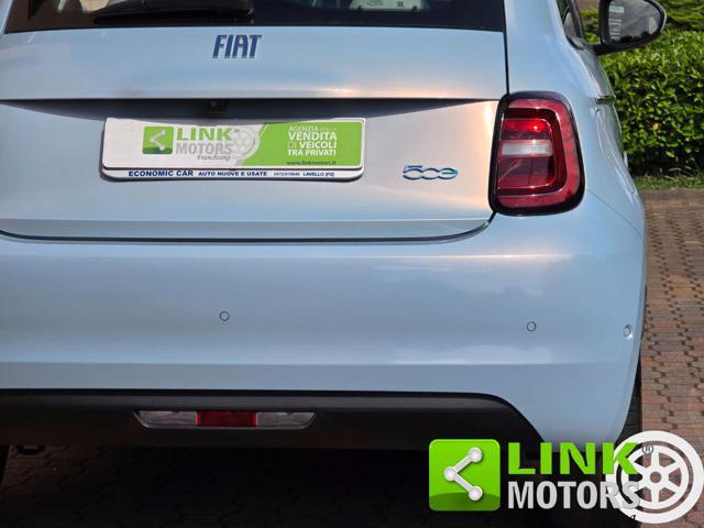 FIAT 500e 42 kWh 118 CV La Prima
