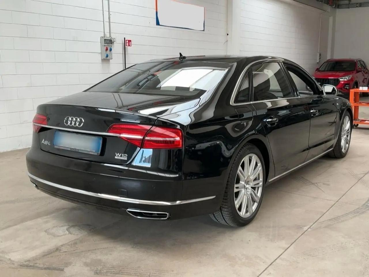 Audi A8 L 6.3 W12 FSI quattro tiptronic