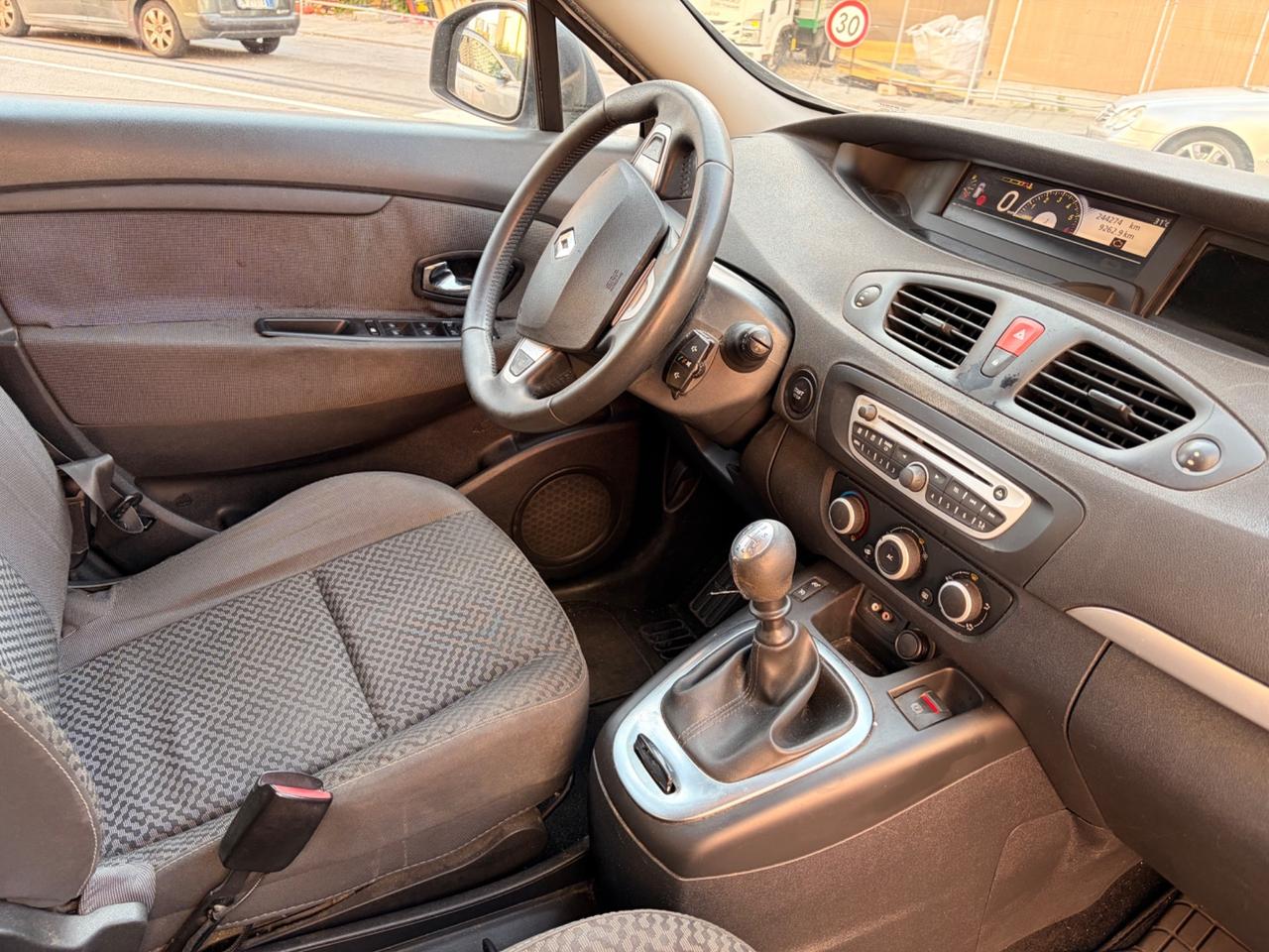 Renault Scenic Scénic X-Mod 1.5 dCi 110CV Luxe