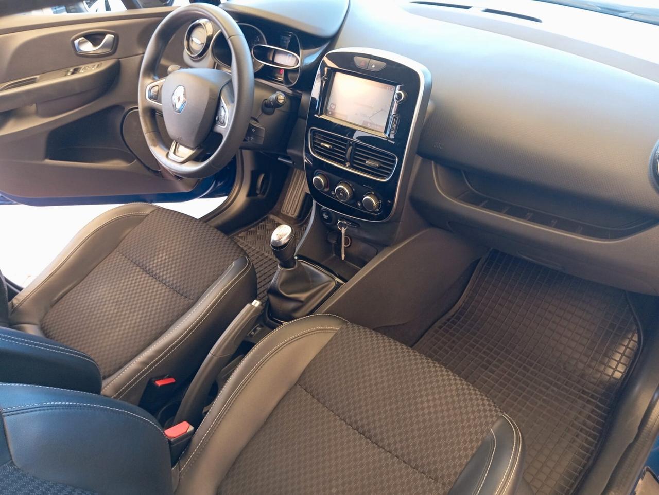 Renault Clio dCi 8V 75 CV 5 porte Moschino Life