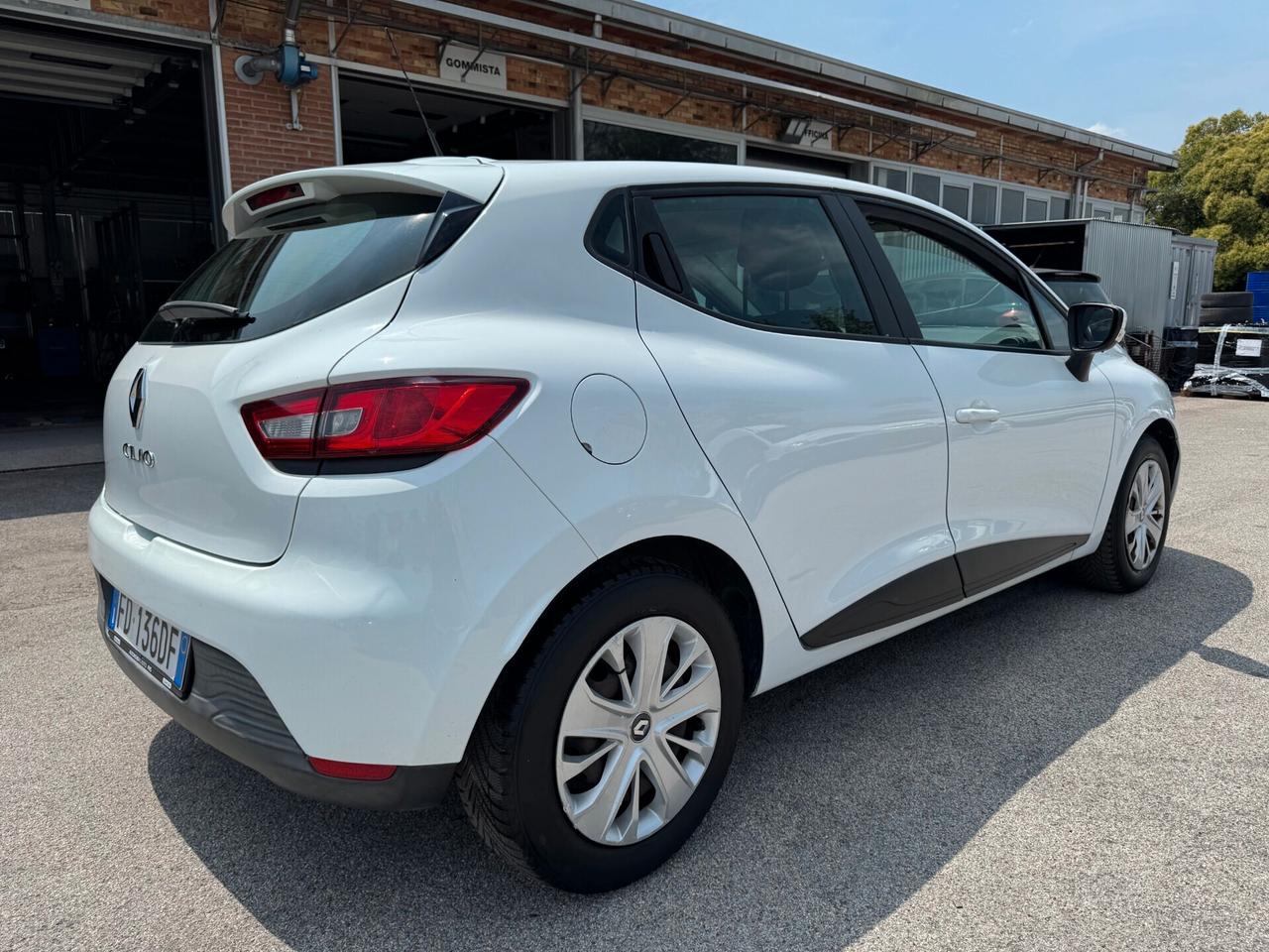 Renault Clio 1.2 75CV 5 porte Life
