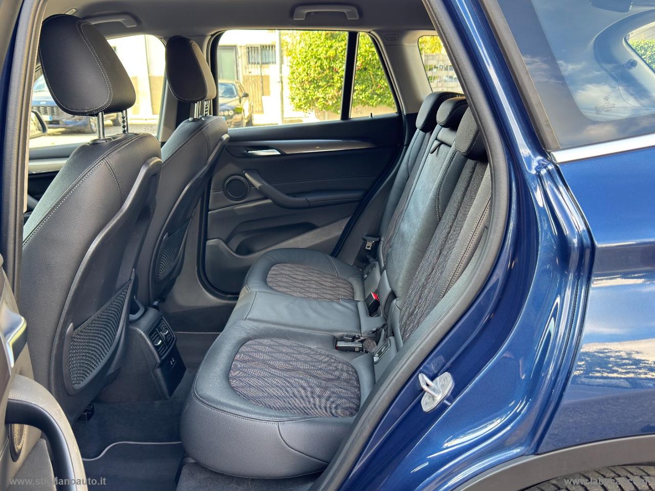 BMW X1 xDrive18d xLine Head-up display