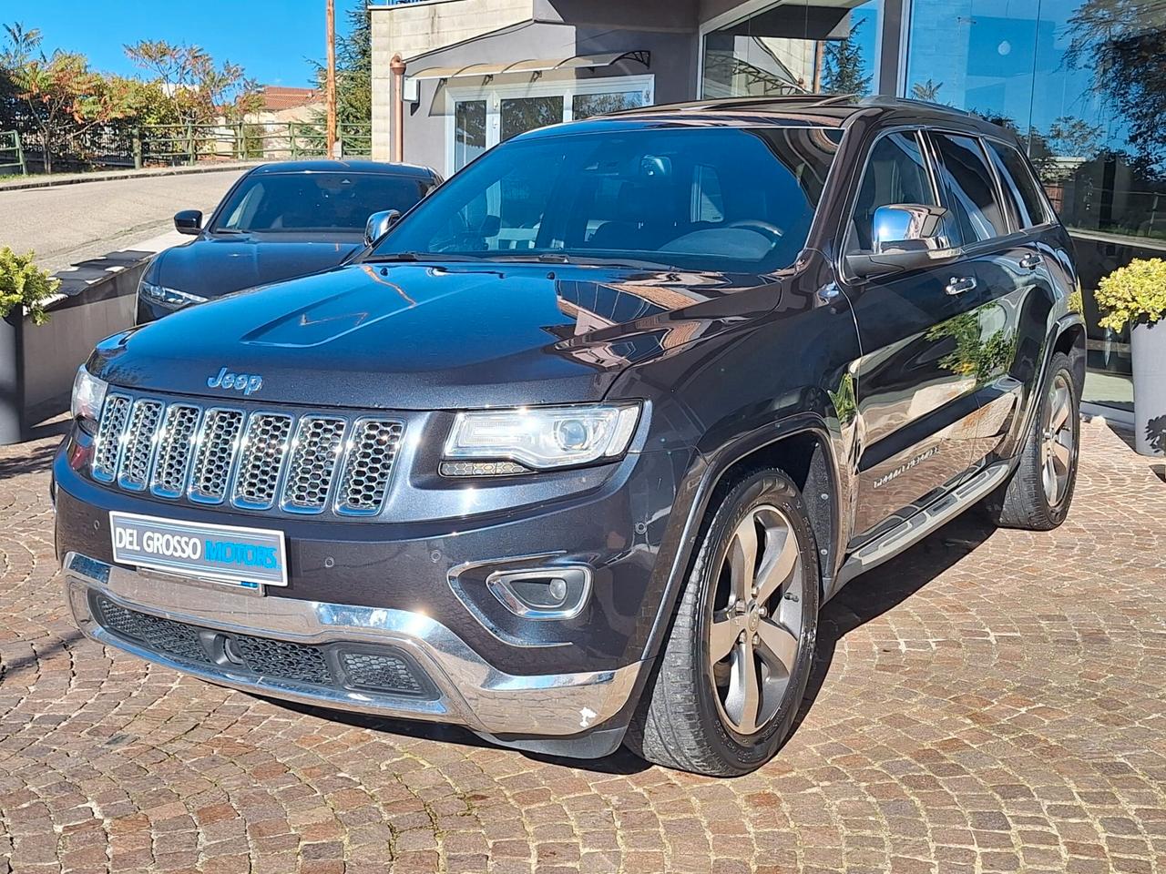 Jeep Grand Cherokee Grand Cherokee 3.0 V6 CRD 250 CV Multijet II Overland-panorama