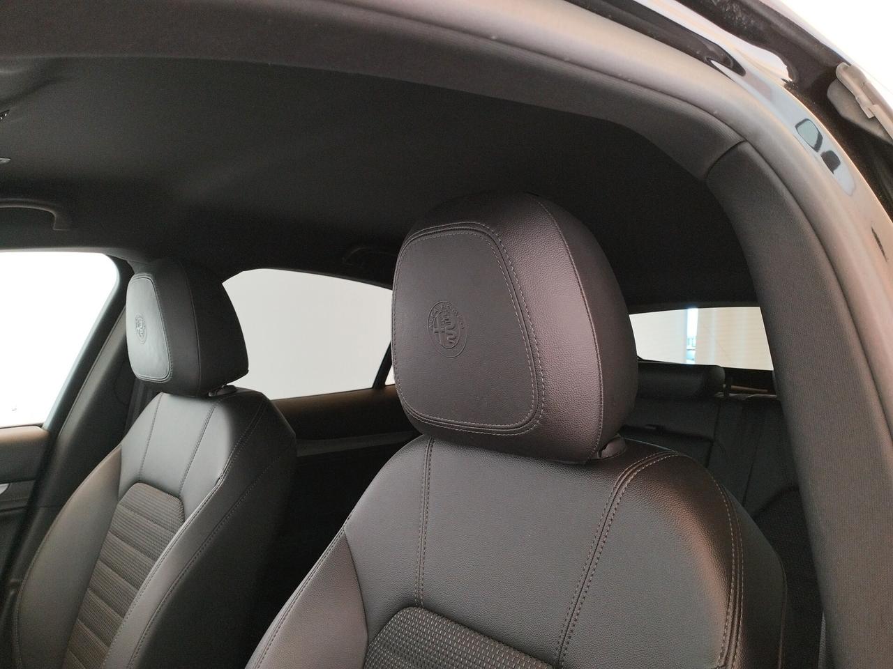 Alfa Romeo Stelvio 2.2 Turbodiesel 160 CV AT8 RWD Super Business