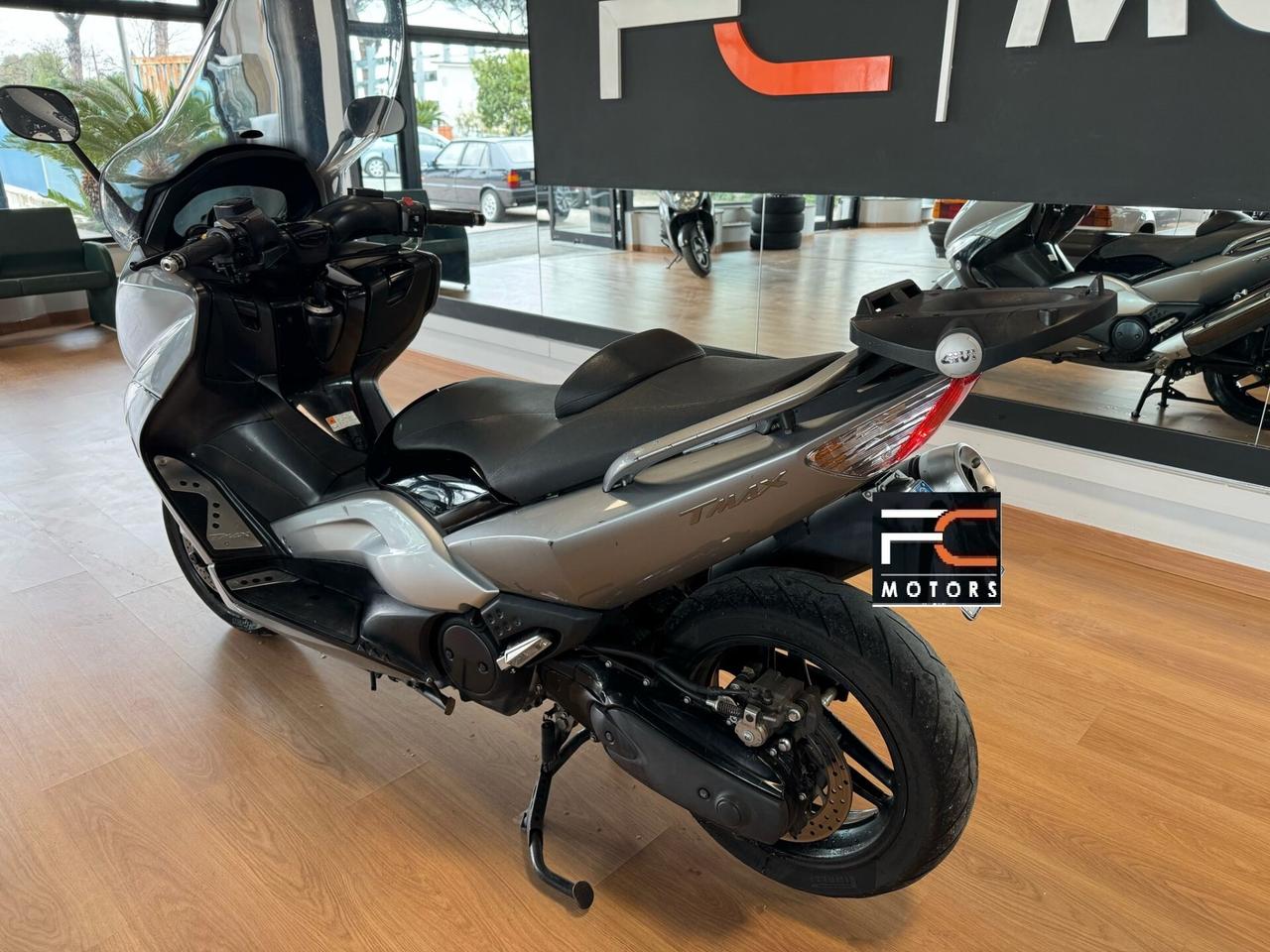 YAMAHA T-MAX 2010 completamente originale