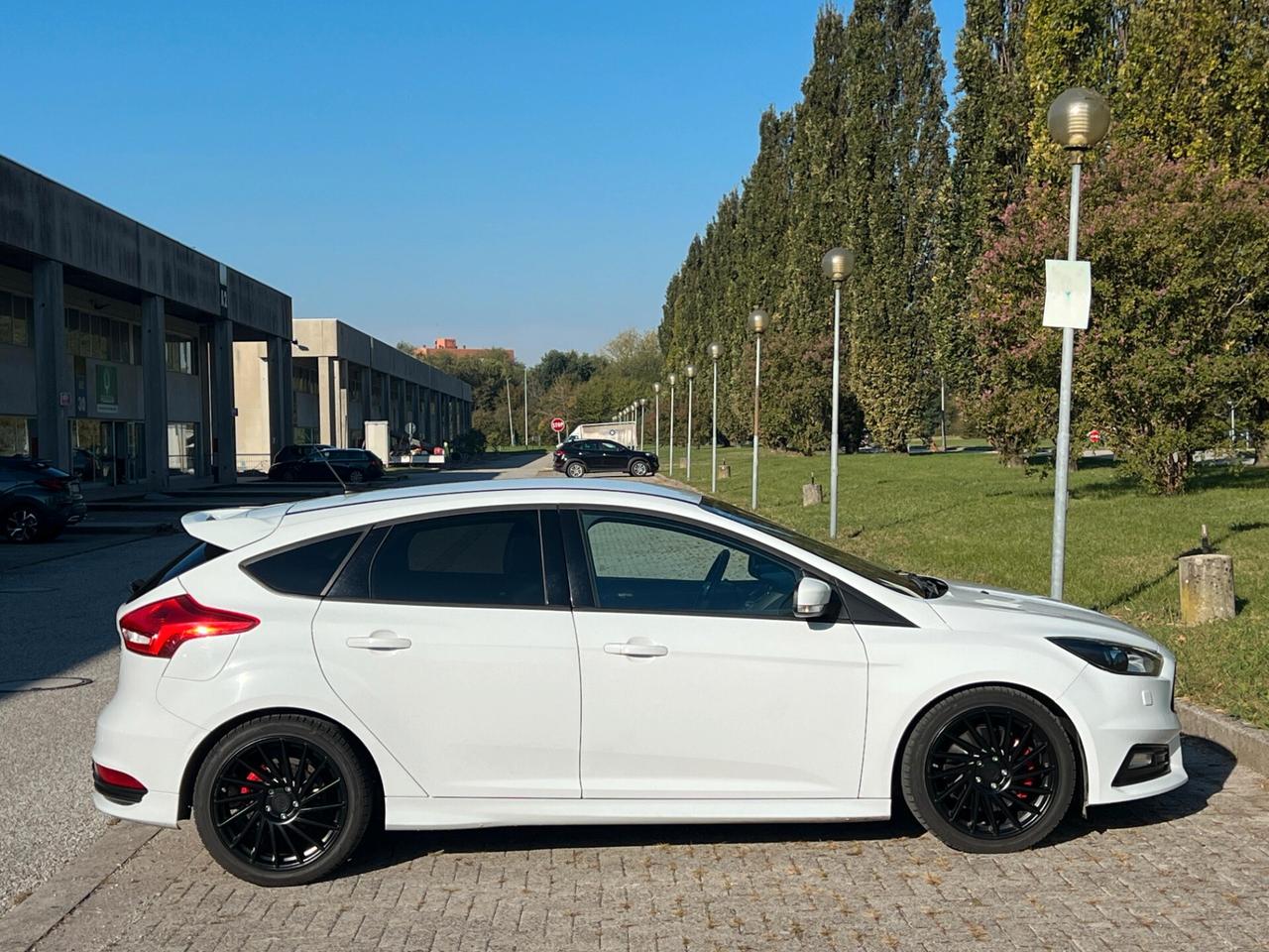 FORD FOCUS ST 2.0 TDI 185 CV – FULL OPTIONAL – RECARO – XENO – CAMERA
