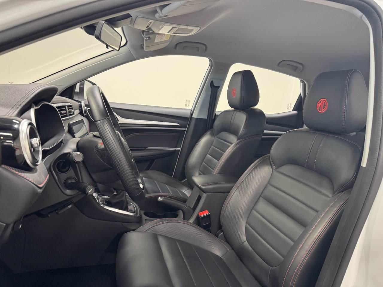 MG ZS 1.5 LUXURY