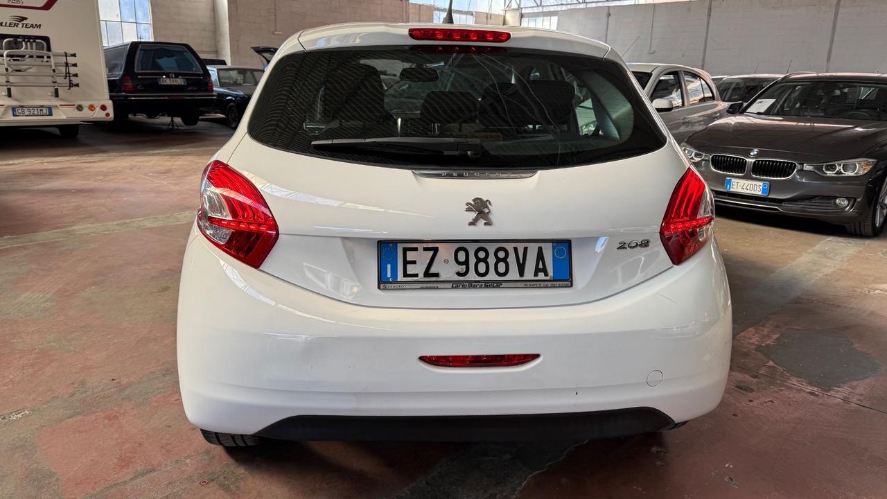 Peugeot 208 1.4 HDi 68 CV 5 porte Allure