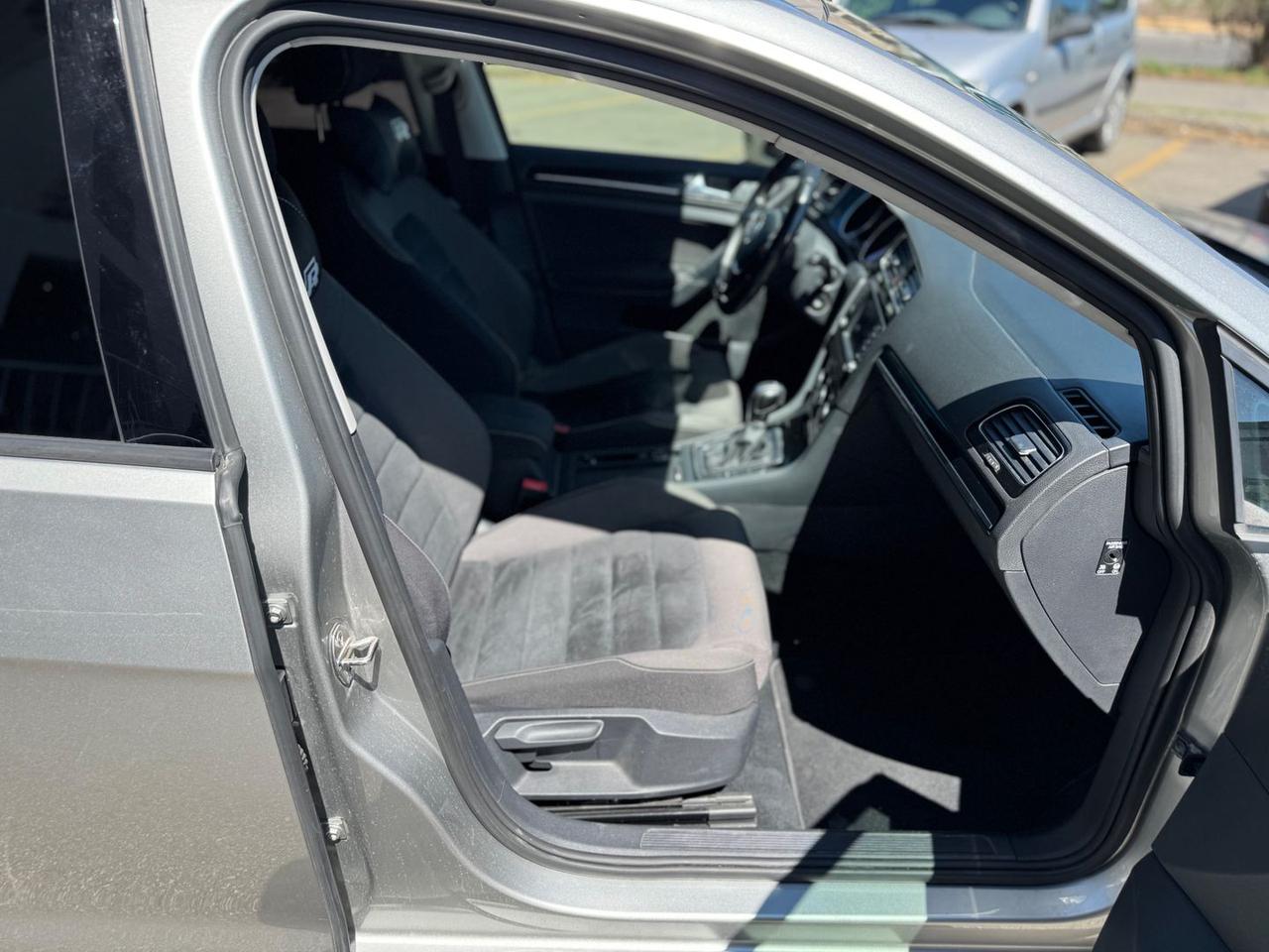 Volkswagen Golf Highline 2.0 TDI BlueMotion #6358