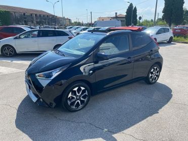 Toyota Aygo Connect 1.0 VVT-i 72 CV 5 porte x-wave