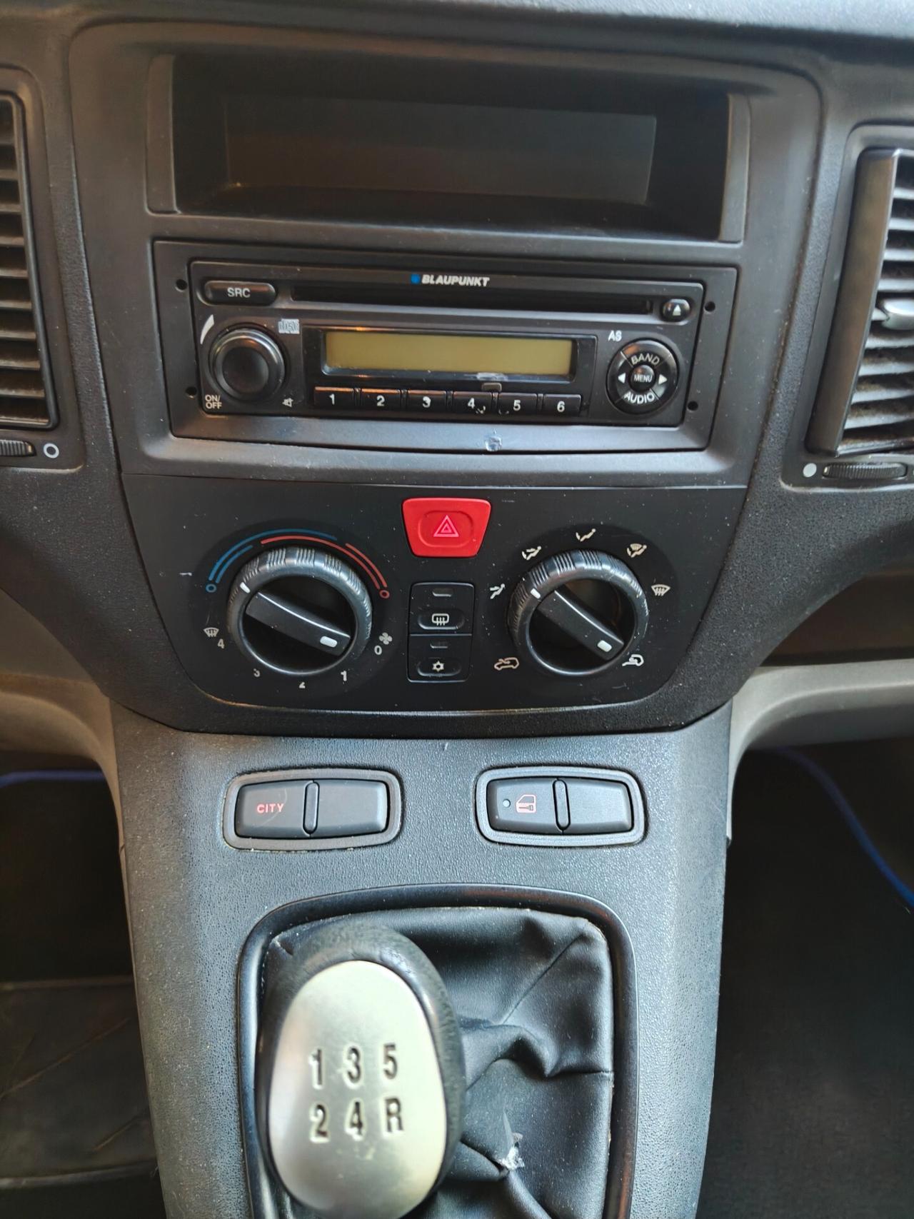 FIAT IDEA 1.2 Benzina-NEOPATENTATI-Euro4500