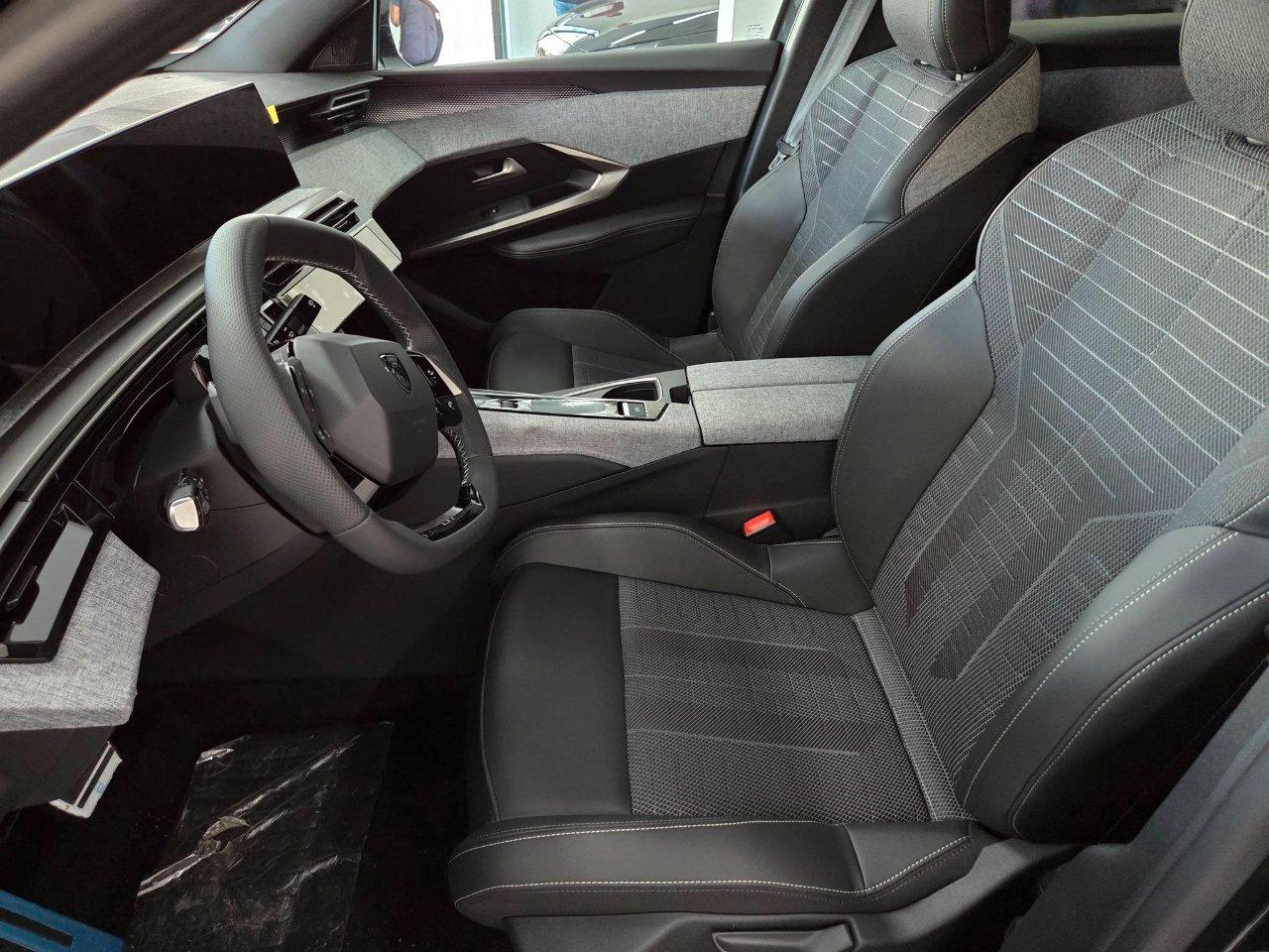 Peugeot 3008 3008 1.2 hybrid GT 145cv e-dcs6