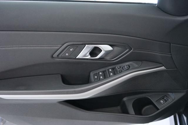 BMW 318 d 48V Business Advantage Italiana Ufficiale