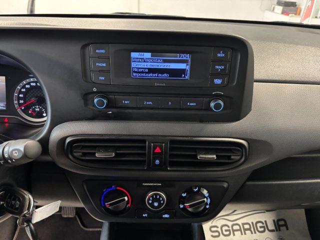 HYUNDAI i10 1.0 Benzina Tech Full Optional