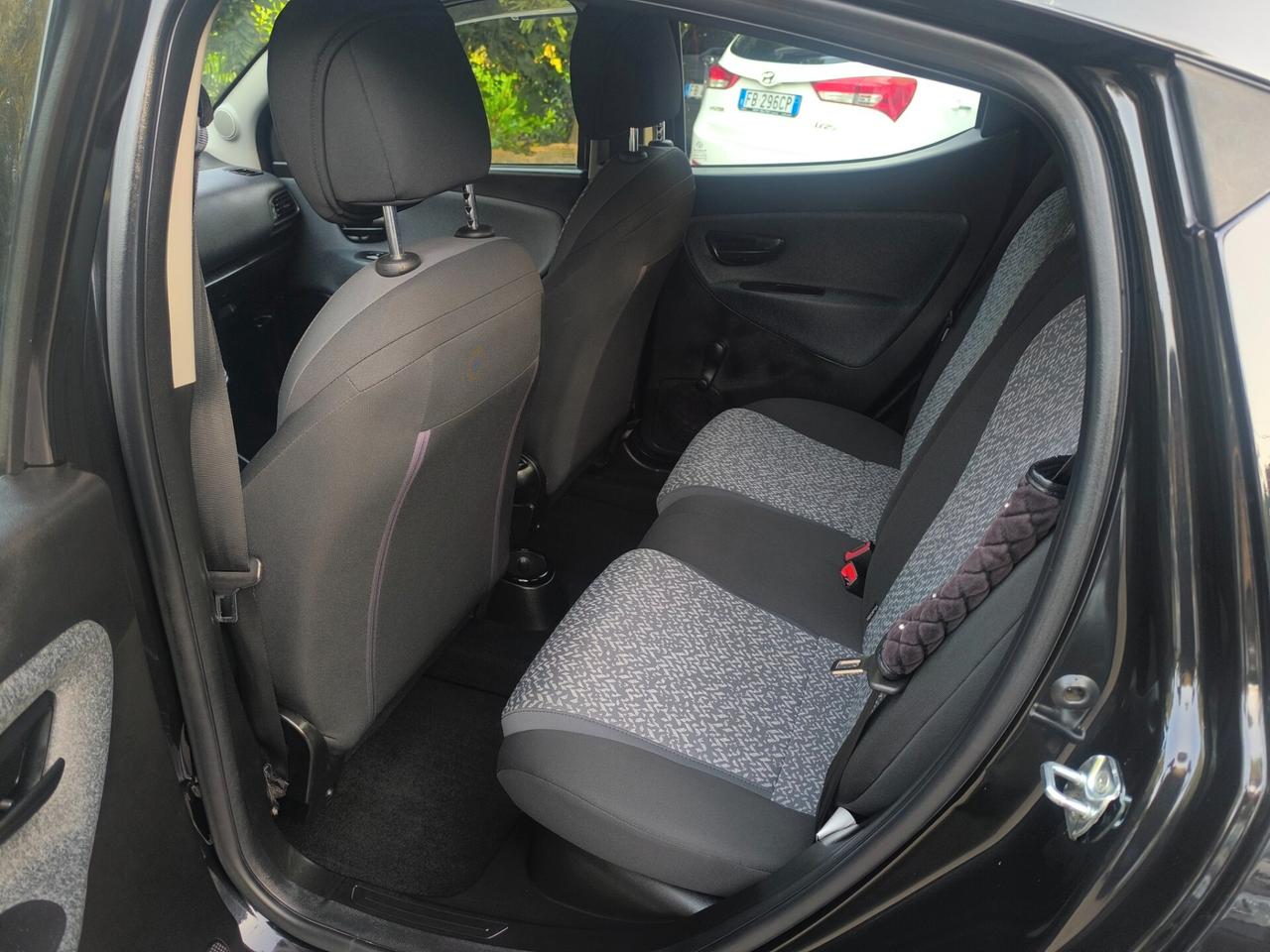 Lancia Ypsilon 0.9 TwinAir 85 CV 5 porte Metano Ecochic Gold