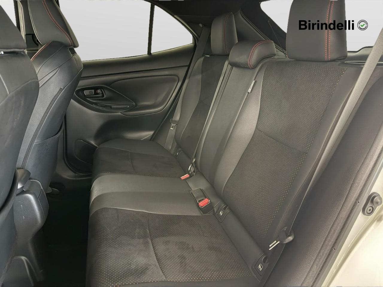 TOYOTA Yaris Cross - Yaris Cross 1.5 Hybrid E-CVT GR SPORT Black Sky