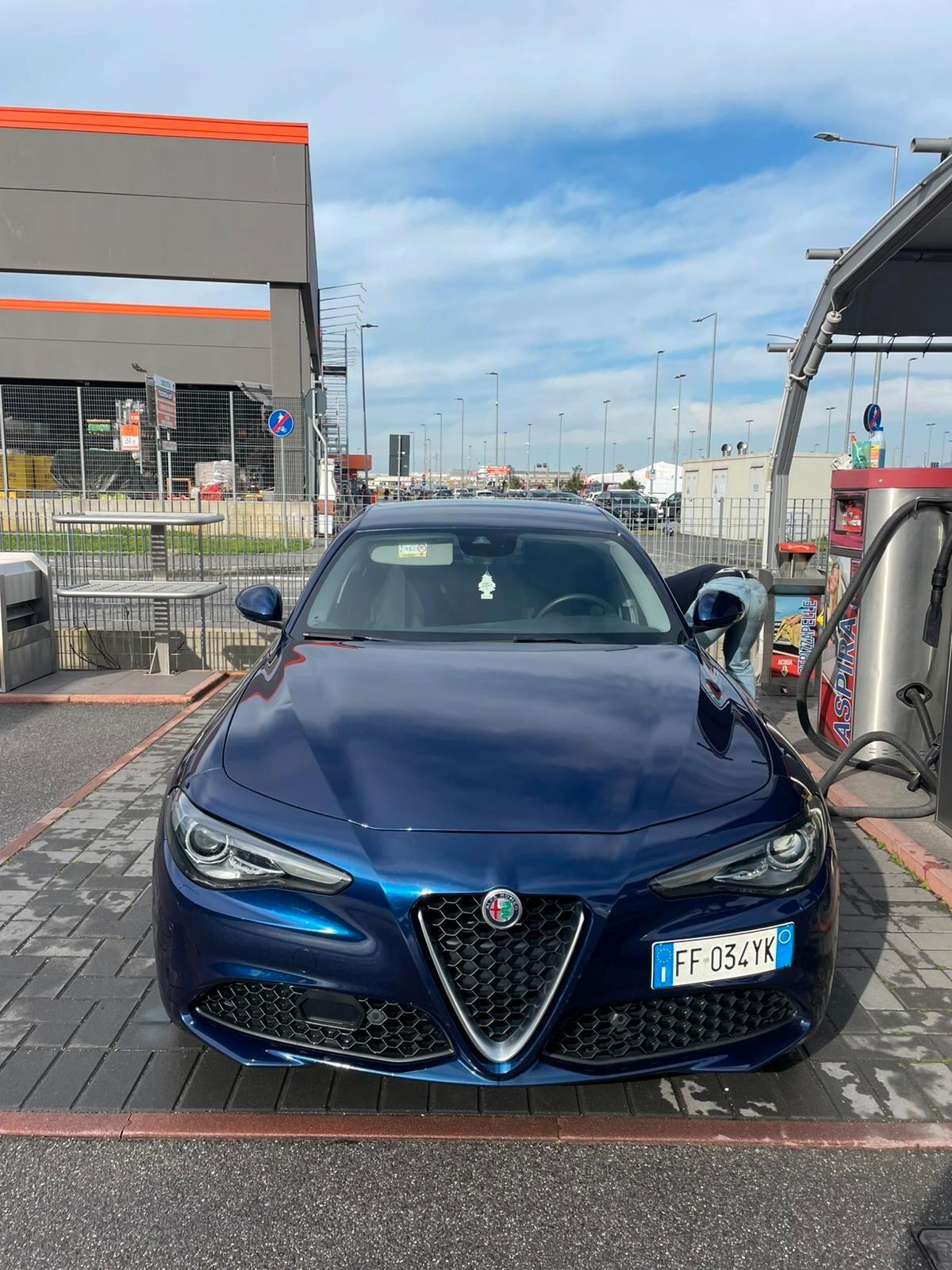 Alfa Romeo Giulia 2.2 Turbodiesel 180 CV AT8 Business Sport Launch Ed.