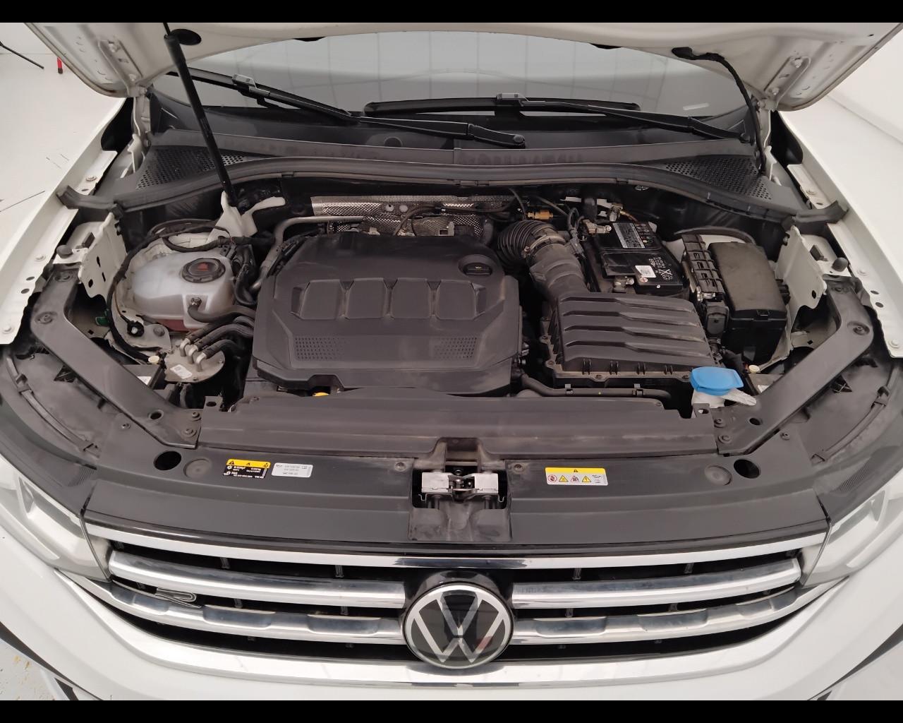 VOLKSWAGEN Tiguan II 2021 - Tiguan 2.0 tdi R-Line 4motion 150cv dsg